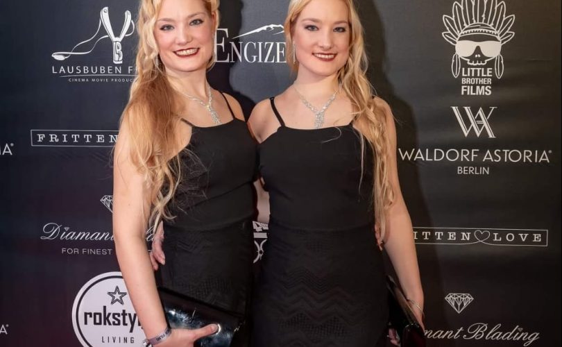 Models: Jessica und Jenna Wassermann